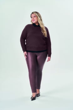 CALÇA PLUS SIZE EM COURINO - 2 CORES