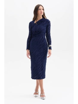 VESTIDO MIDI COM MANGA E BRILHO